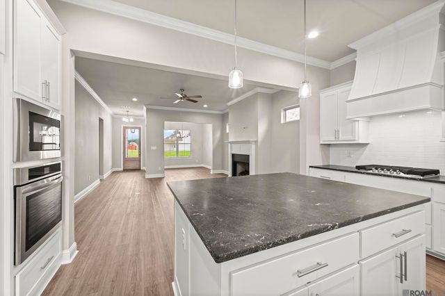 36186 Belle Parc Ave, Geismar, LA 70734