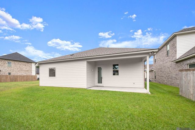 36186 Belle Parc Ave, Geismar, LA 70734
