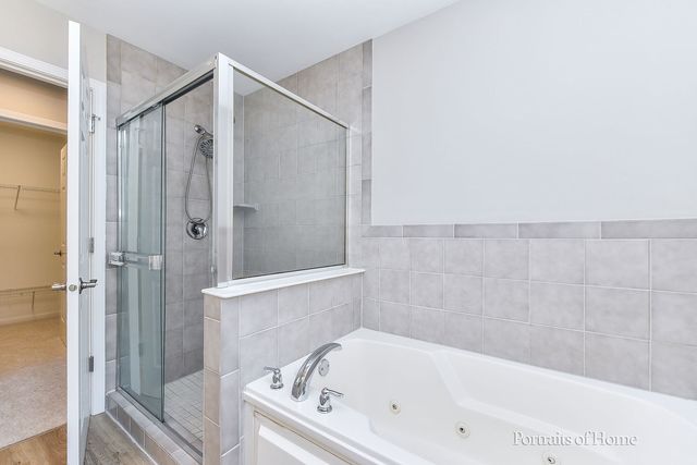 8426 Dawn Lane, Darien, IL 60561