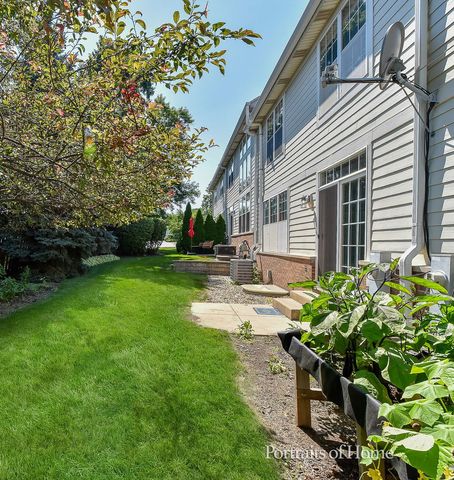 8426 Dawn Lane, Darien, IL 60561