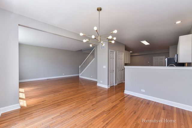 8426 Dawn Lane, Darien, IL 60561