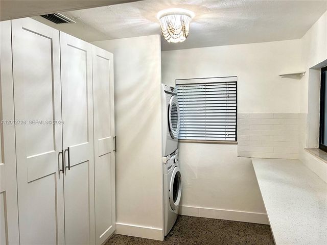 5300 NW 1st Ave 5300, Oakland Park, FL 33309