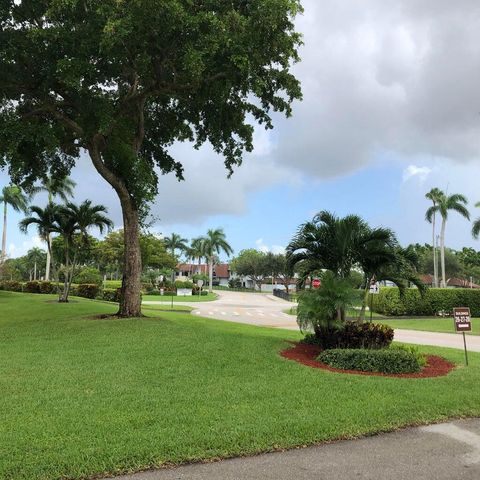 7286 Huntington Lane 303, Delray Beach, FL 33446