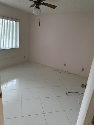 7286 Huntington Lane 303, Delray Beach, FL 33446