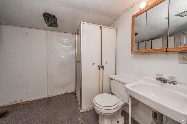 210 W 2nd Street, Junction City, KS 66441