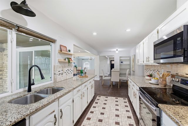 3736 Walnut Drive, Bedford, TX 76021