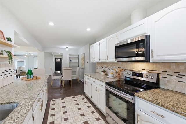 3736 Walnut Drive, Bedford, TX 76021