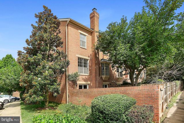 1454 MCLEAN MEWS CT, Mclean, VA 22101
