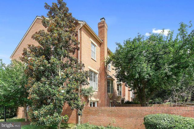 1454 MCLEAN MEWS CT, Mclean, VA 22101