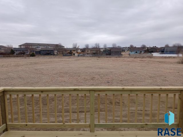 2512 N Bent Grass Ct Court, Sioux Falls, SD 57107