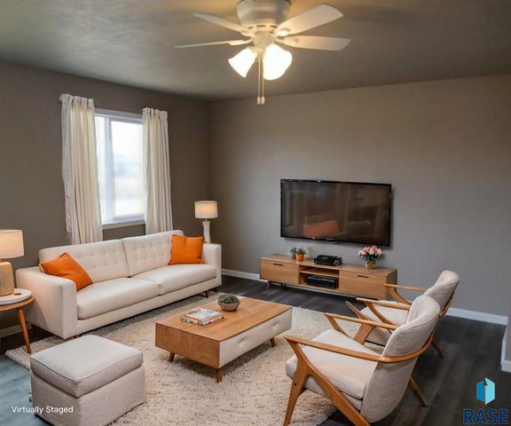 2512 N Bent Grass Ct Court, Sioux Falls, SD 57107