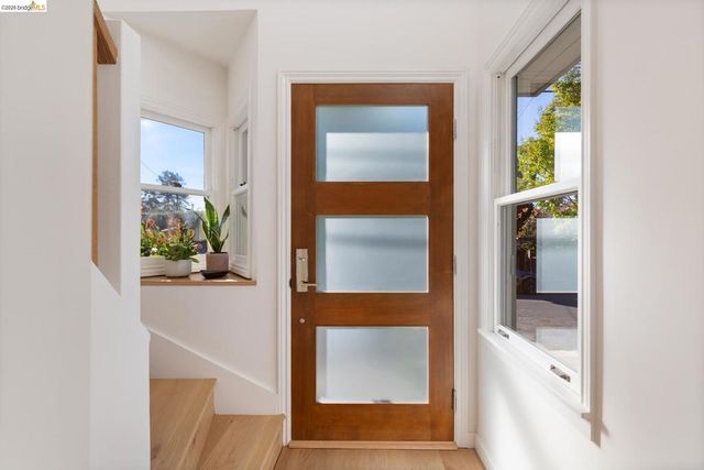 1207 1207 Cornell Ave, Berkeley, CA 94706