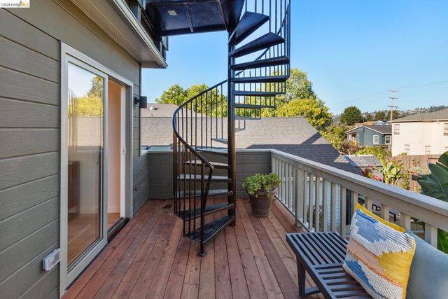 1207 1207 Cornell Ave, Berkeley, CA 94706