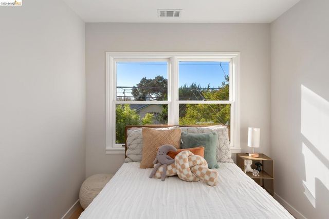 1207 1207 Cornell Ave, Berkeley, CA 94706