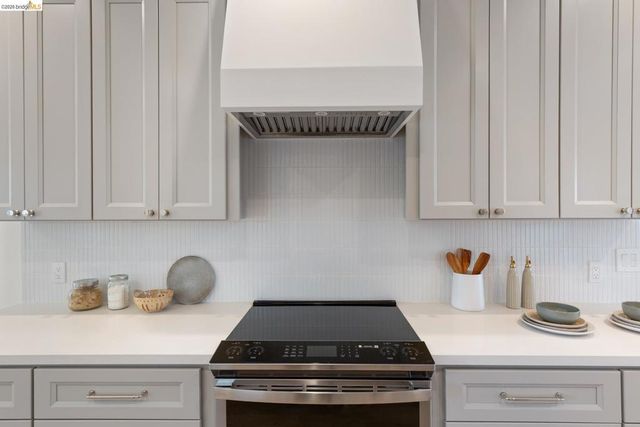 1207 1207 Cornell Ave, Berkeley, CA 94706