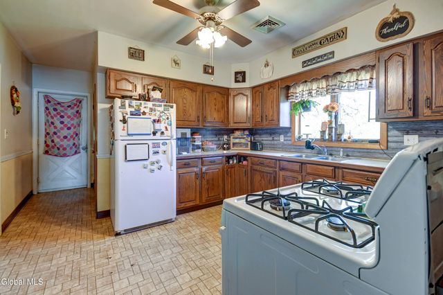 176 Florida Avenue, Amsterdam, NY 12010