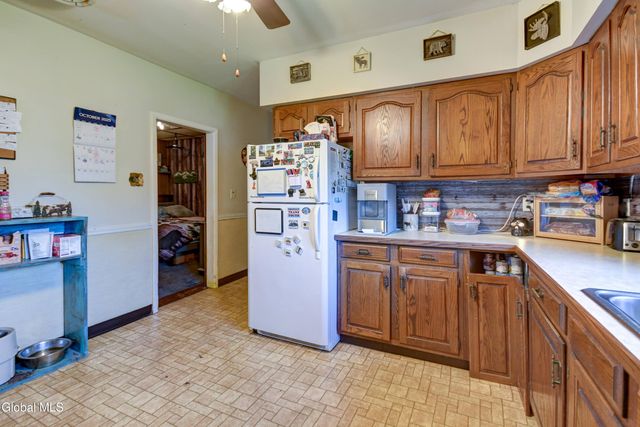 176 Florida Avenue, Amsterdam, NY 12010