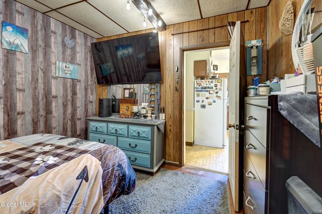 176 Florida Avenue, Amsterdam, NY 12010