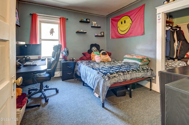 176 Florida Avenue, Amsterdam, NY 12010