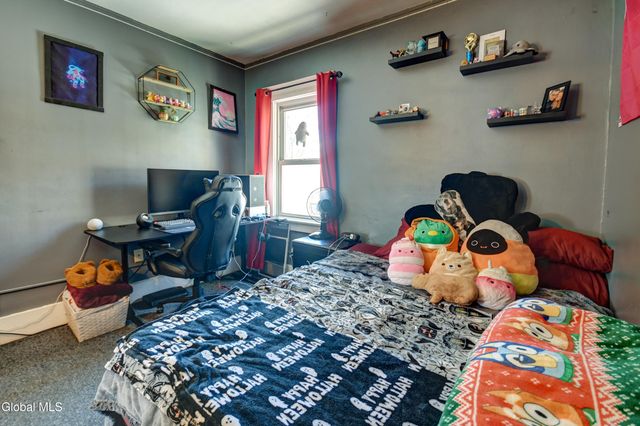 176 Florida Avenue, Amsterdam, NY 12010