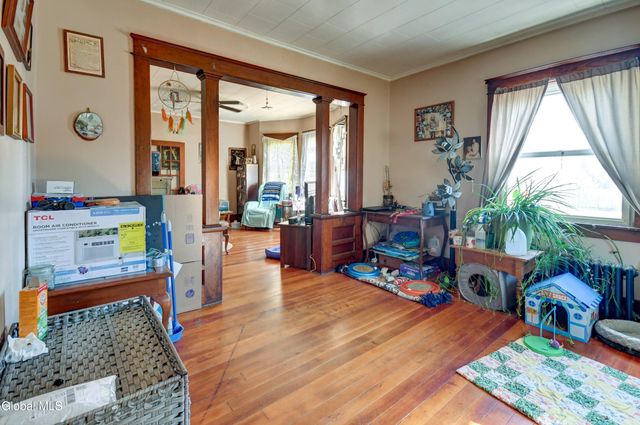 176 Florida Avenue, Amsterdam, NY 12010