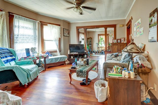 176 Florida Avenue, Amsterdam, NY 12010