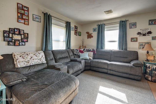 176 Florida Avenue, Amsterdam, NY 12010