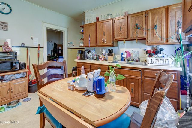 176 Florida Avenue, Amsterdam, NY 12010