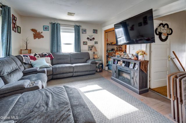 176 Florida Avenue, Amsterdam, NY 12010