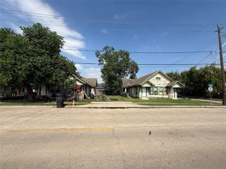 1109 N Cesar Chavez Boulevard, Houston, TX 77011