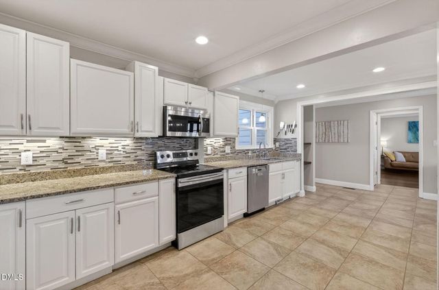 2504 Oakes Plantation Drive, Raleigh, NC 27610