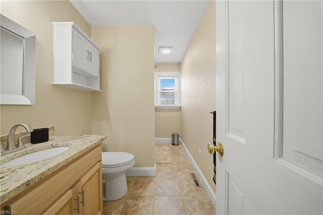 516 Benefit RD, Chesapeake, VA 23322