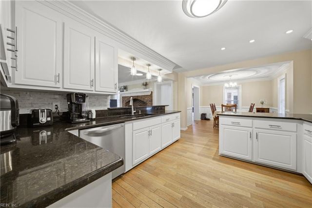 516 Benefit RD, Chesapeake, VA 23322