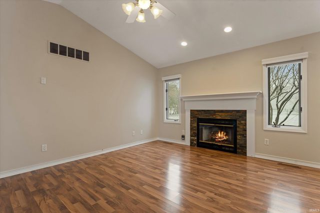 52060 Falcon Chase Drive, Granger, IN 46530