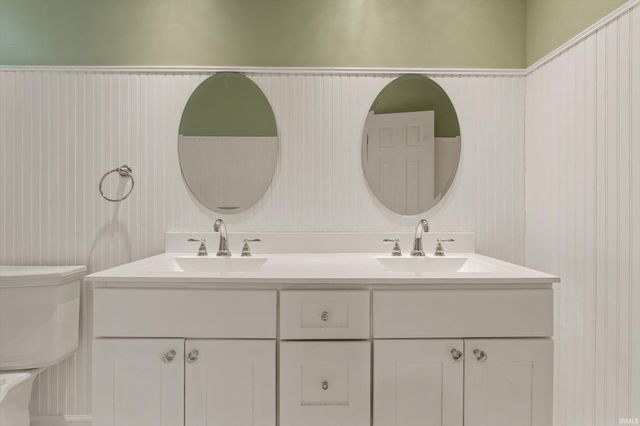 52060 Falcon Chase Drive, Granger, IN 46530