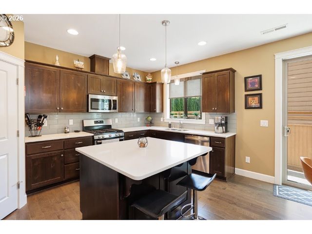 1145 N 1ST Ave, Ridgefield, WA 98642