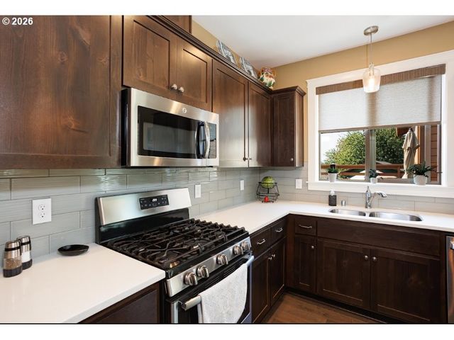 1145 N 1ST Ave, Ridgefield, WA 98642