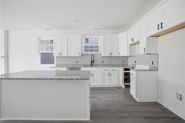 1526 Delevan ST, Norfolk, VA 23523