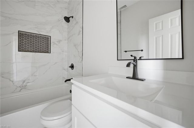 1526 Delevan ST, Norfolk, VA 23523