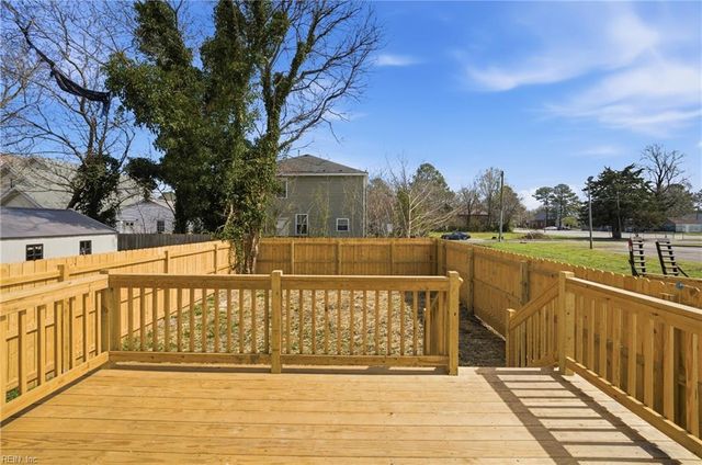 1526 Delevan ST, Norfolk, VA 23523