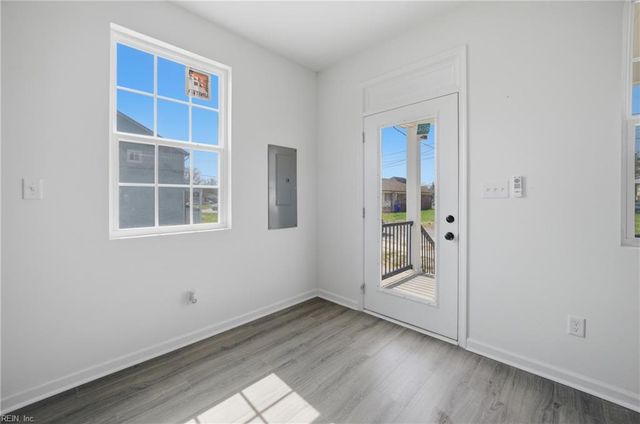 1526 Delevan ST, Norfolk, VA 23523