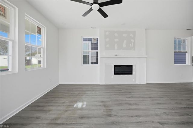 1526 Delevan ST, Norfolk, VA 23523