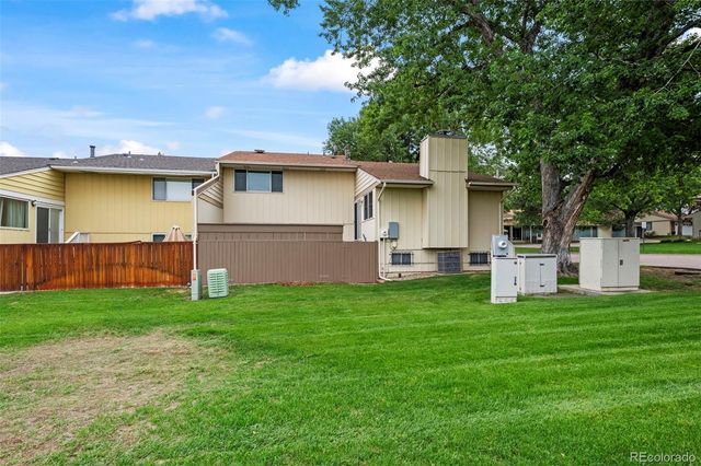 7449 W Maple Drive, Lakewood, CO 80226