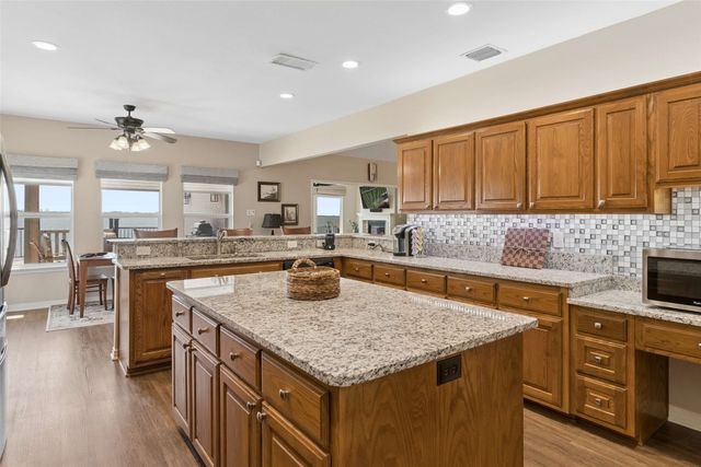 870 Highridge Drive, Lakewood Village, TX 75068