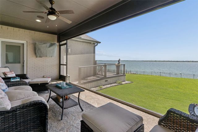 870 Highridge Drive, Lakewood Village, TX 75068