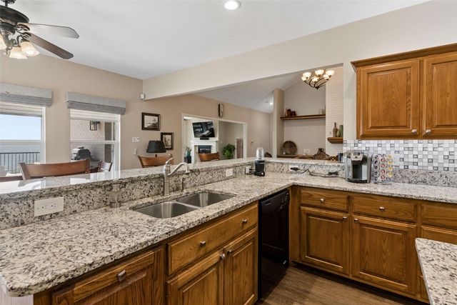 870 Highridge Drive, Lakewood Village, TX 75068