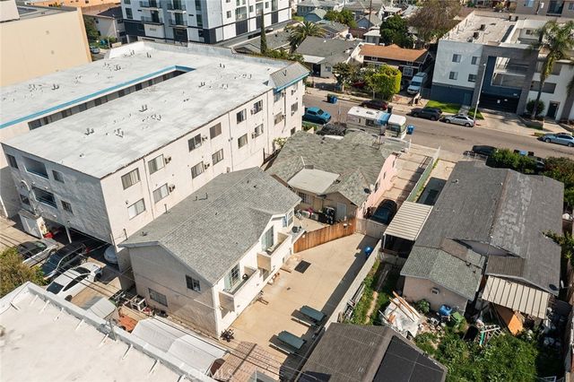 615 N Oxford Avenue, Los Angeles, CA 90004