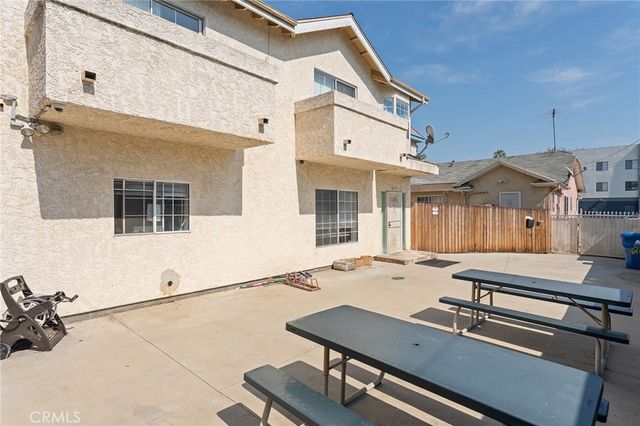 615 N Oxford Avenue, Los Angeles, CA 90004