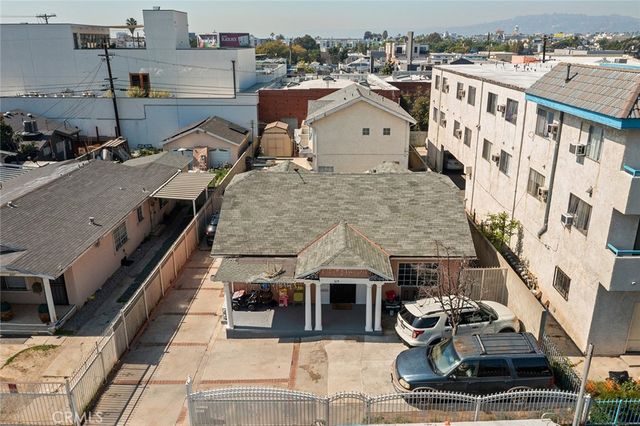 615 N Oxford Avenue, Los Angeles, CA 90004