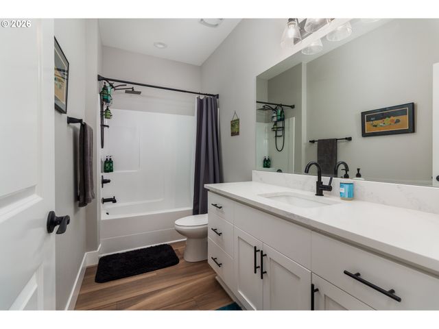 1495 Ne LAKE Dr, Lincoln City, OR 97367